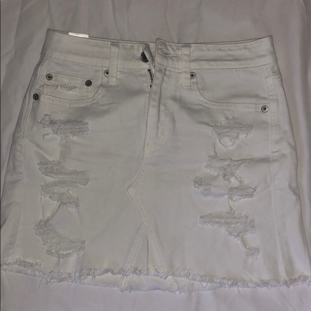 American eagle white jean skirt